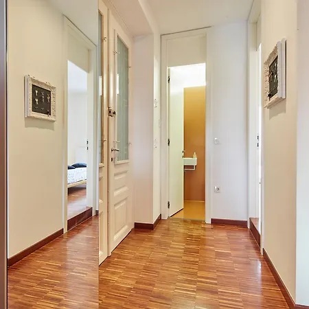 Presernova With Private Parking Apartment *
